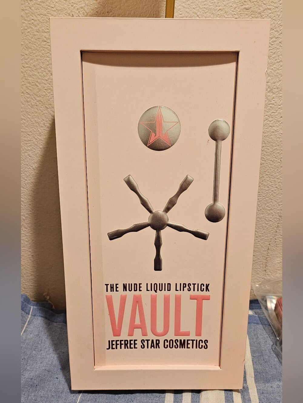 Jeffree Star The Nude Liquid Lipstick Vault